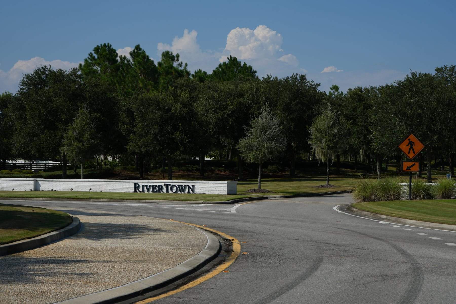 rivertown-entrance-monument-sign-st-johns-county-fl
